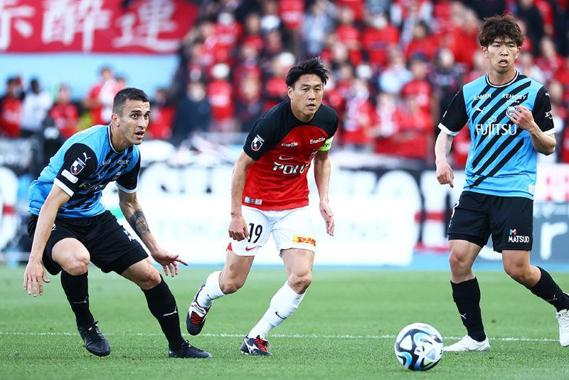 Nhận định soi kèo Kawasaki Frontale vs Urawa Reds lúc 17h00 ngày 21/5/2025